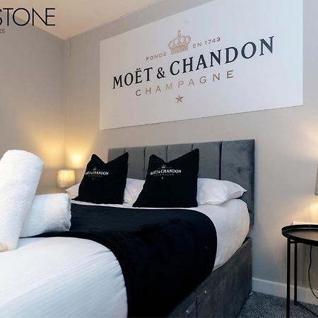 Champagne House - 4 Bed Property Plus 2 Sofa Beds By Bpne Darlington  Luaran gambar