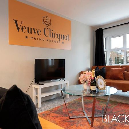 Champagne House - 4 Bed Property Plus 2 Sofa Beds By Bpne Darlington  Luaran gambar